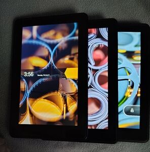 3 Amazon fire tablets